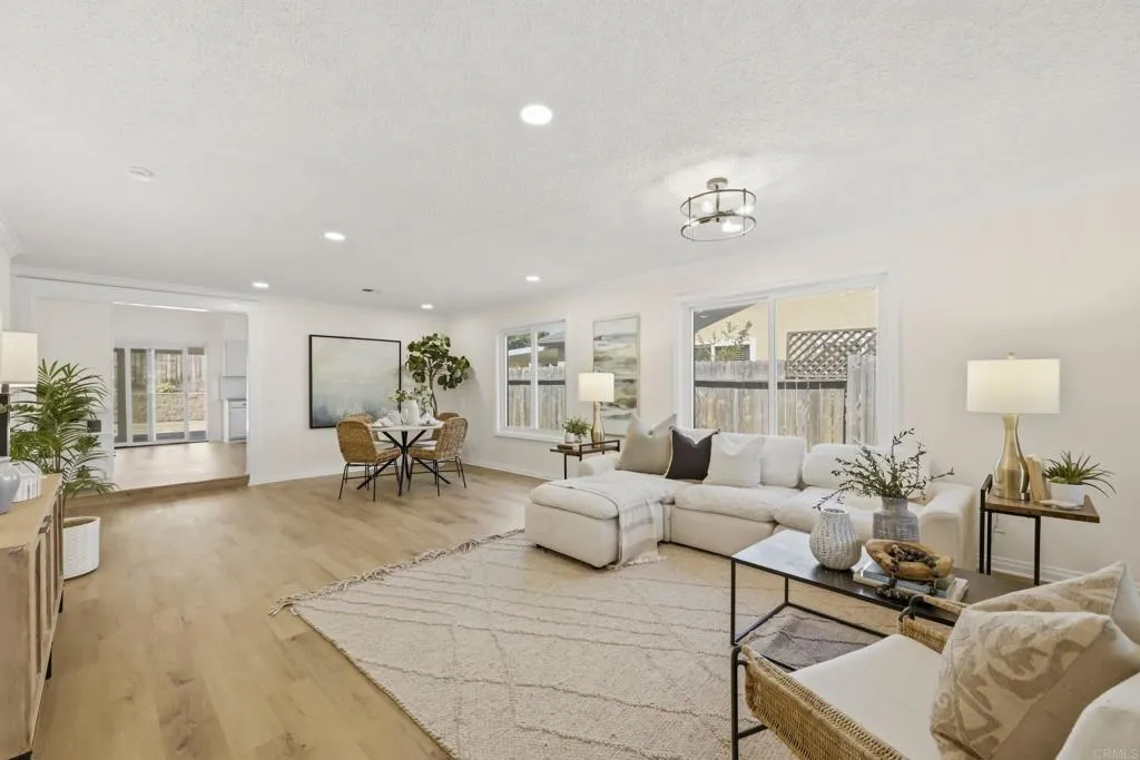 5848 Chateau Drive