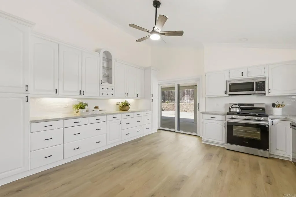 5848 Chateau Drive