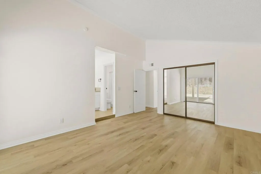 5848 Chateau Drive
