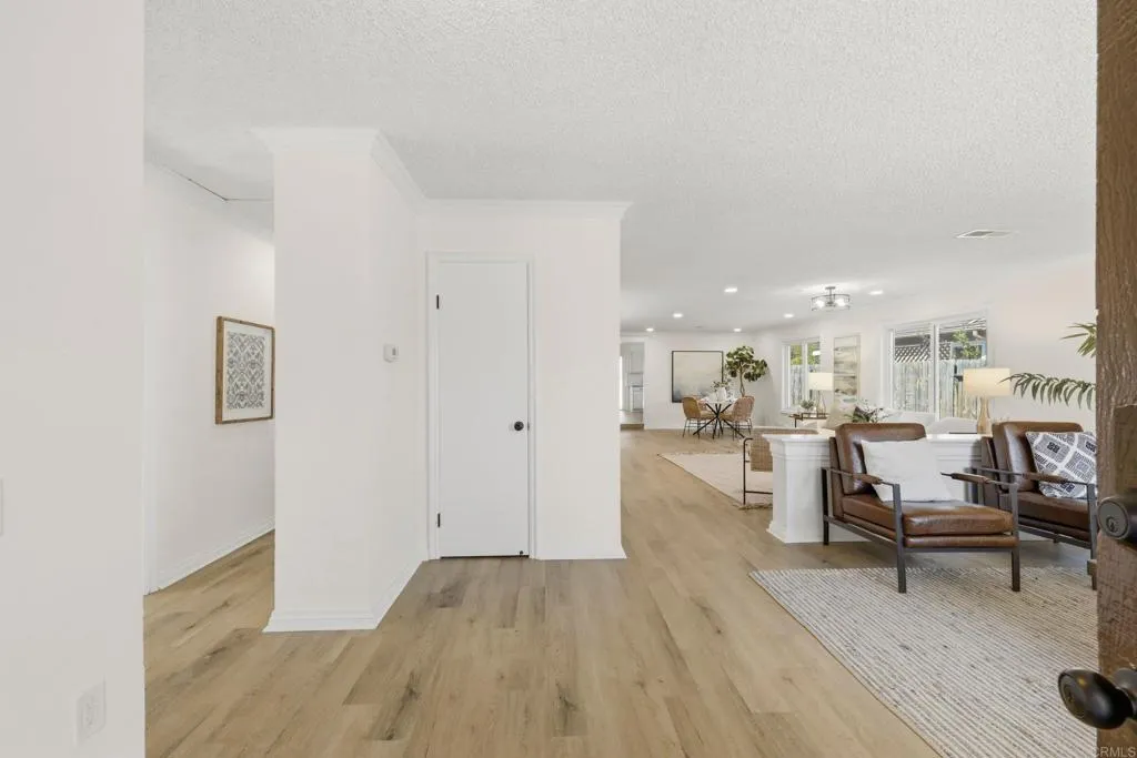 5848 Chateau Drive