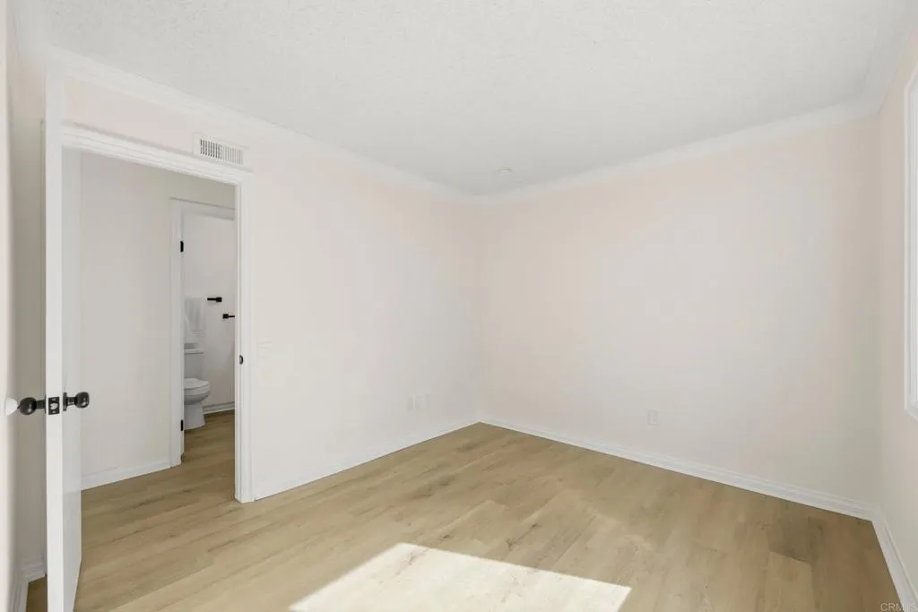 5848 Chateau Drive