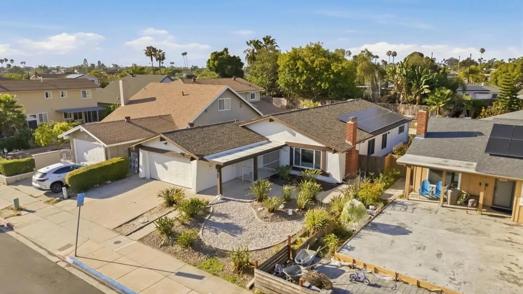 5848 Chateau Drive