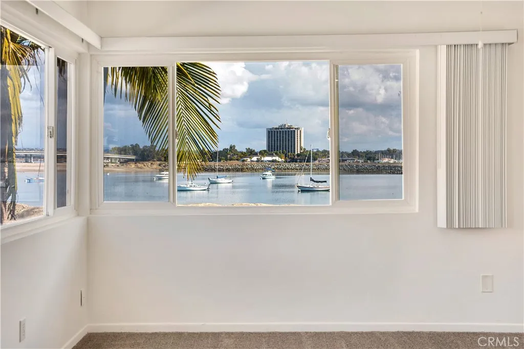 828 Coronado Court