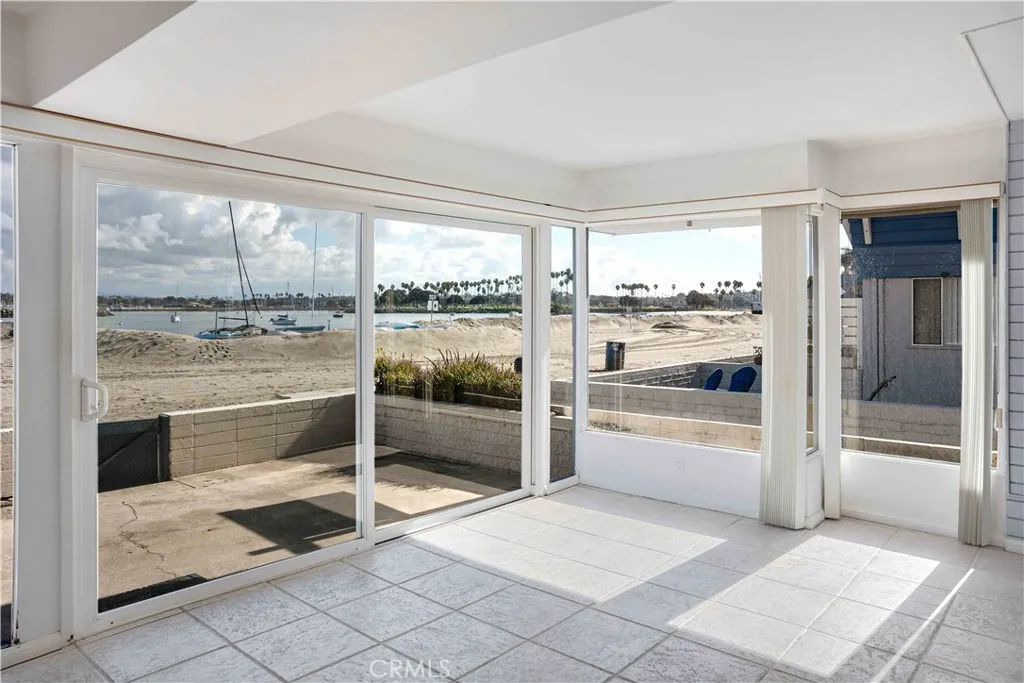 828 Coronado Court