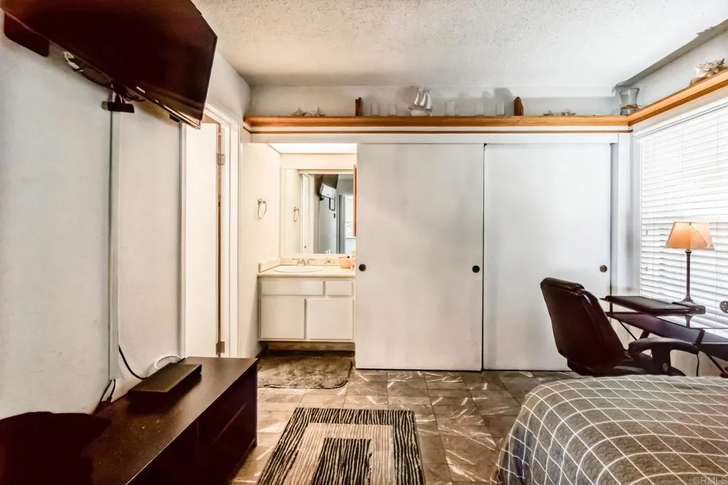 4465 Ocean Boulevard # 37