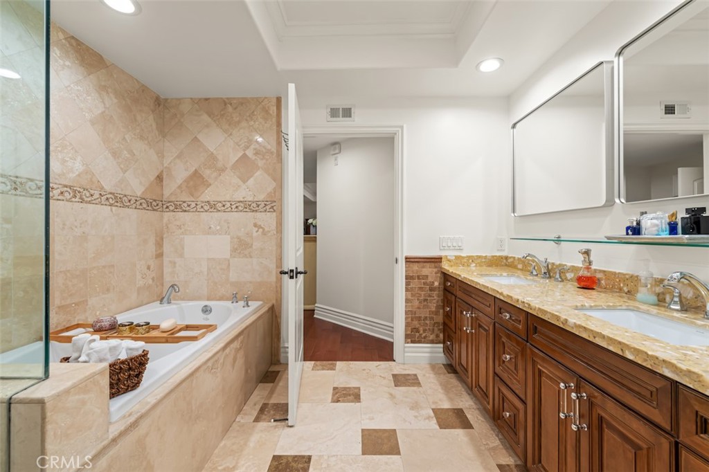 10618 Woodbridge Street 108