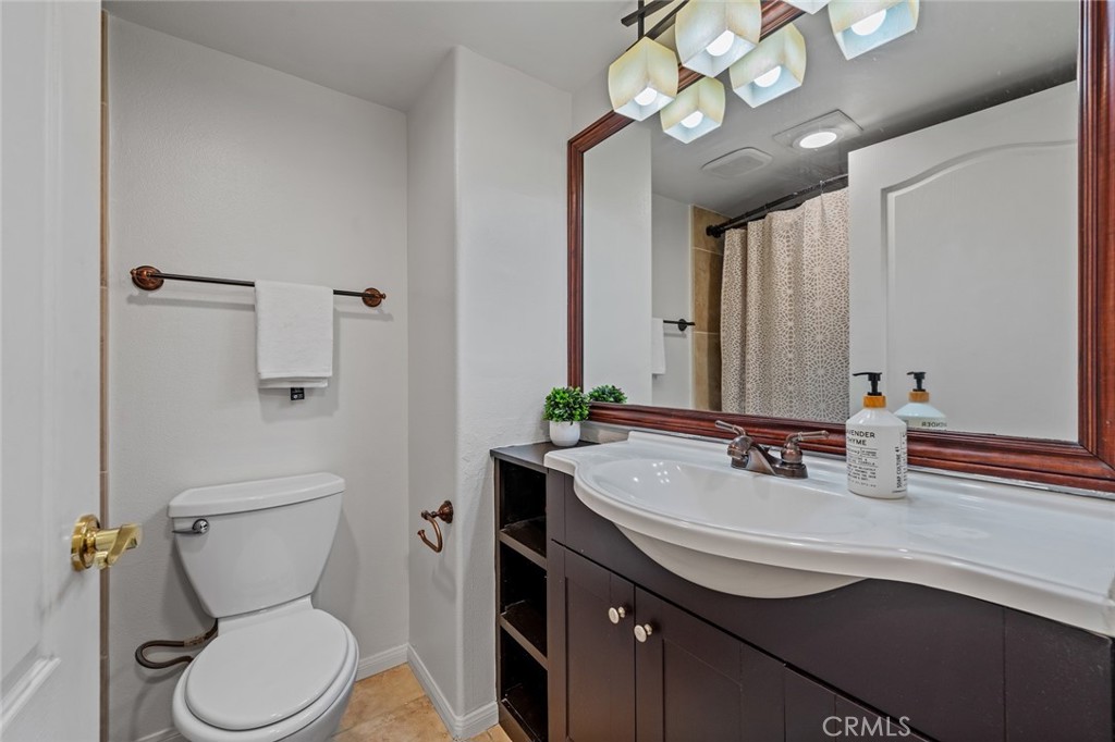 10657 1/2 Bloomfield Street