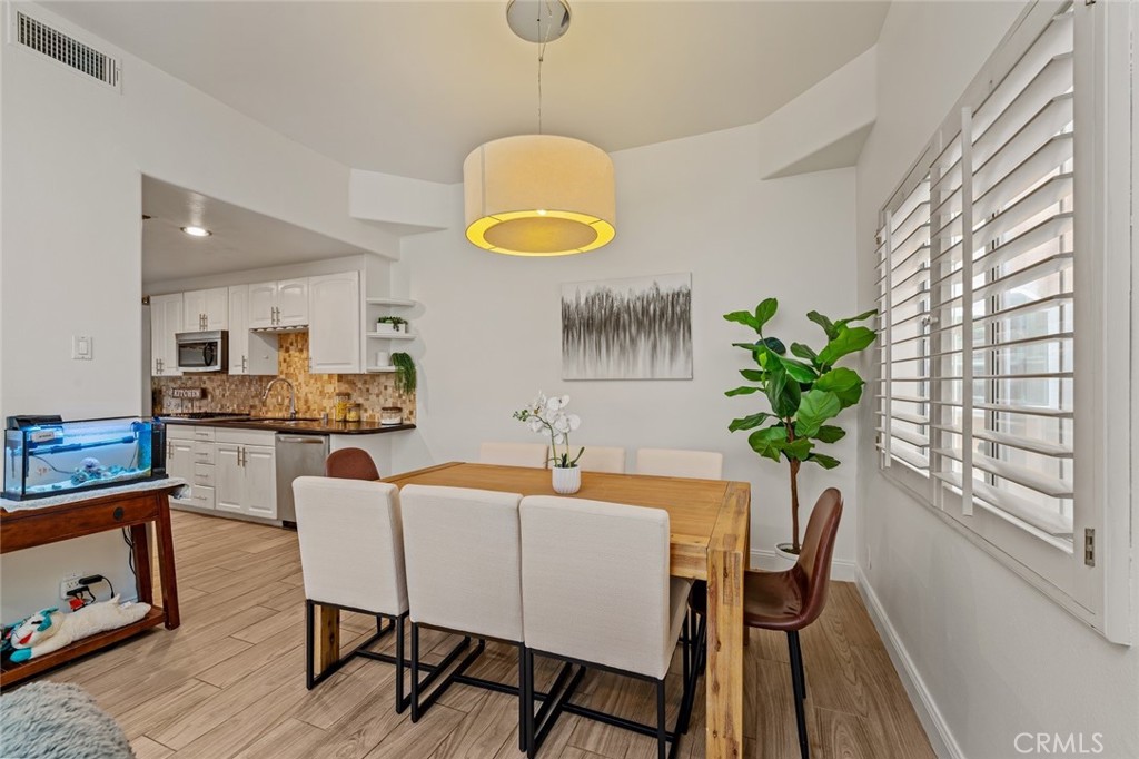 10657 1/2 Bloomfield Street