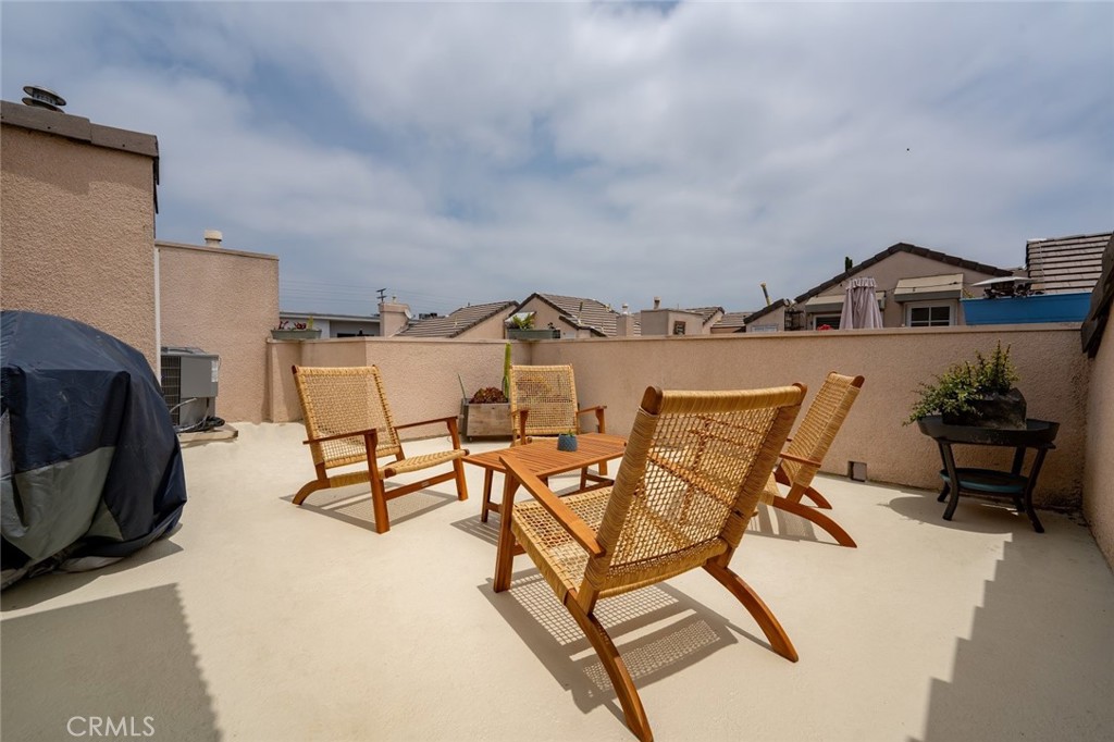 10657 1/2 Bloomfield Street