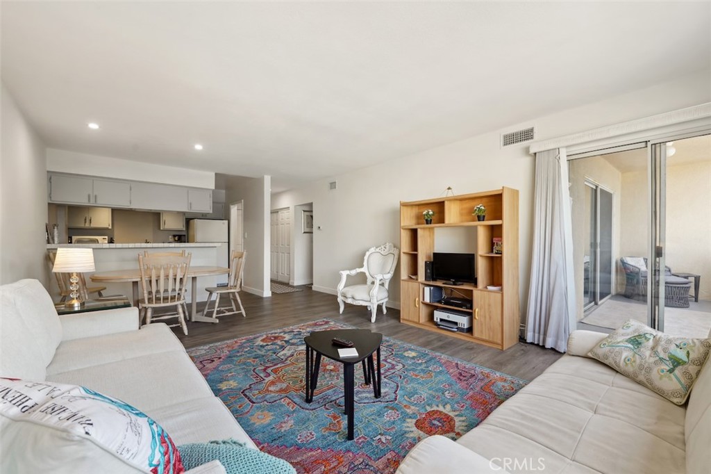 14335 Huston Street 212