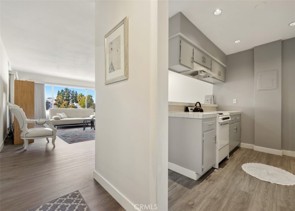 14335 Huston Street 212