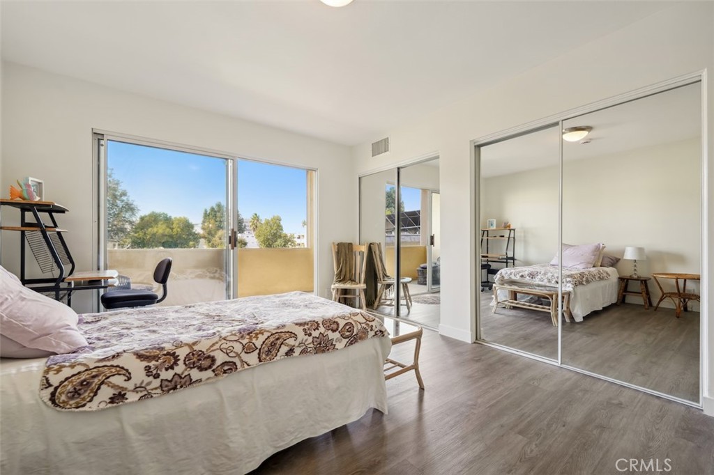 14335 Huston Street 212