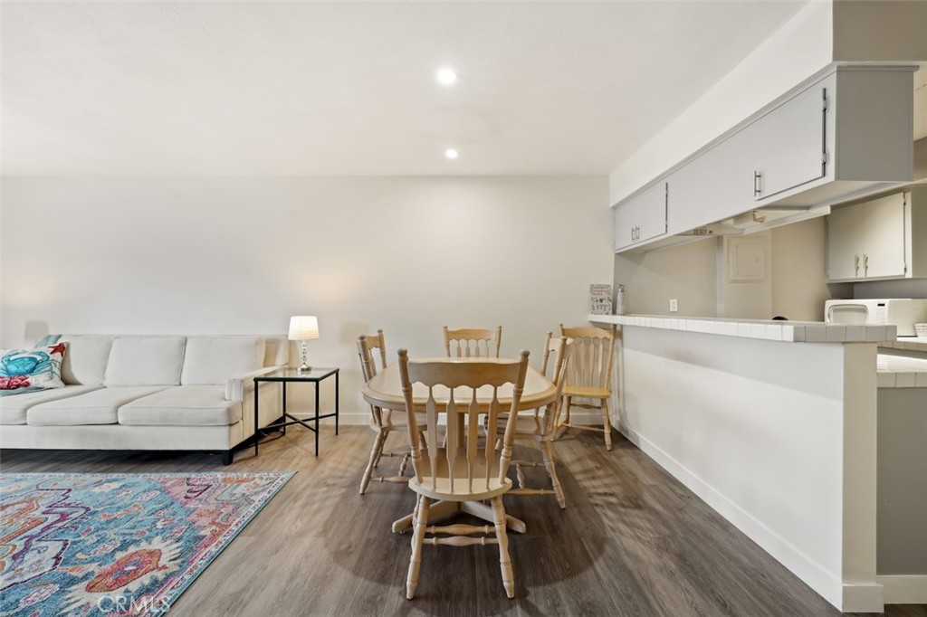 14335 Huston Street 212