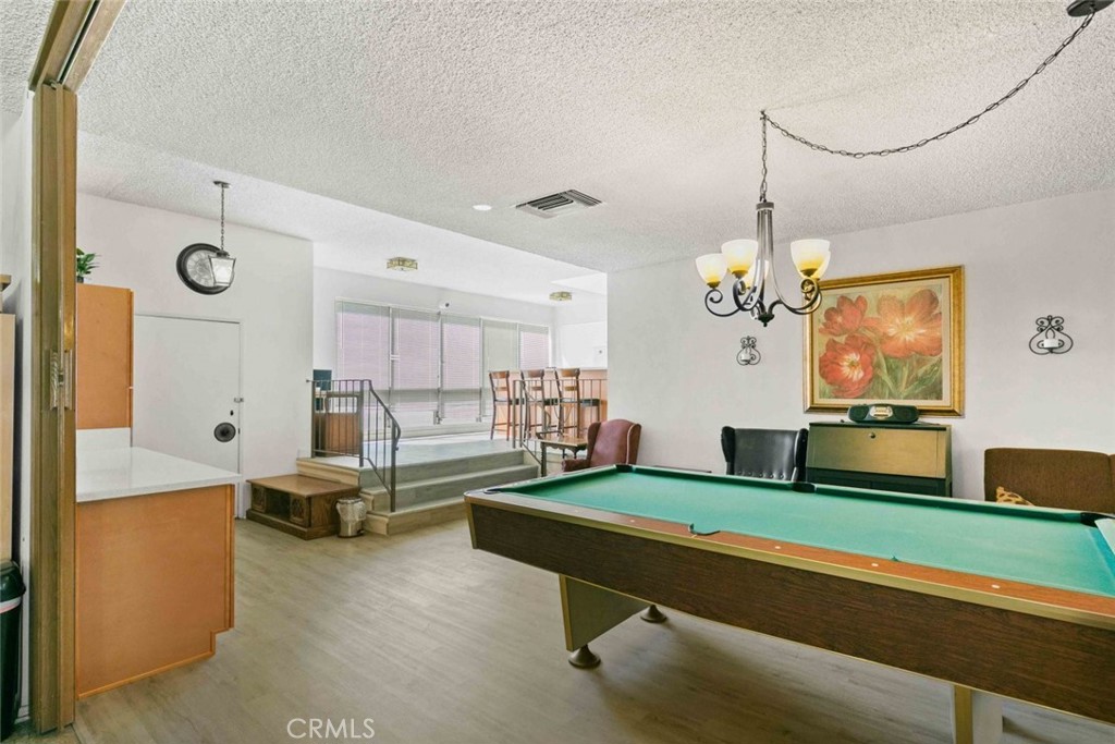 600 W Stocker Street 208