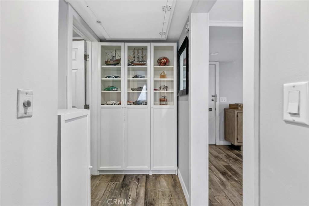 600 W Stocker Street 208