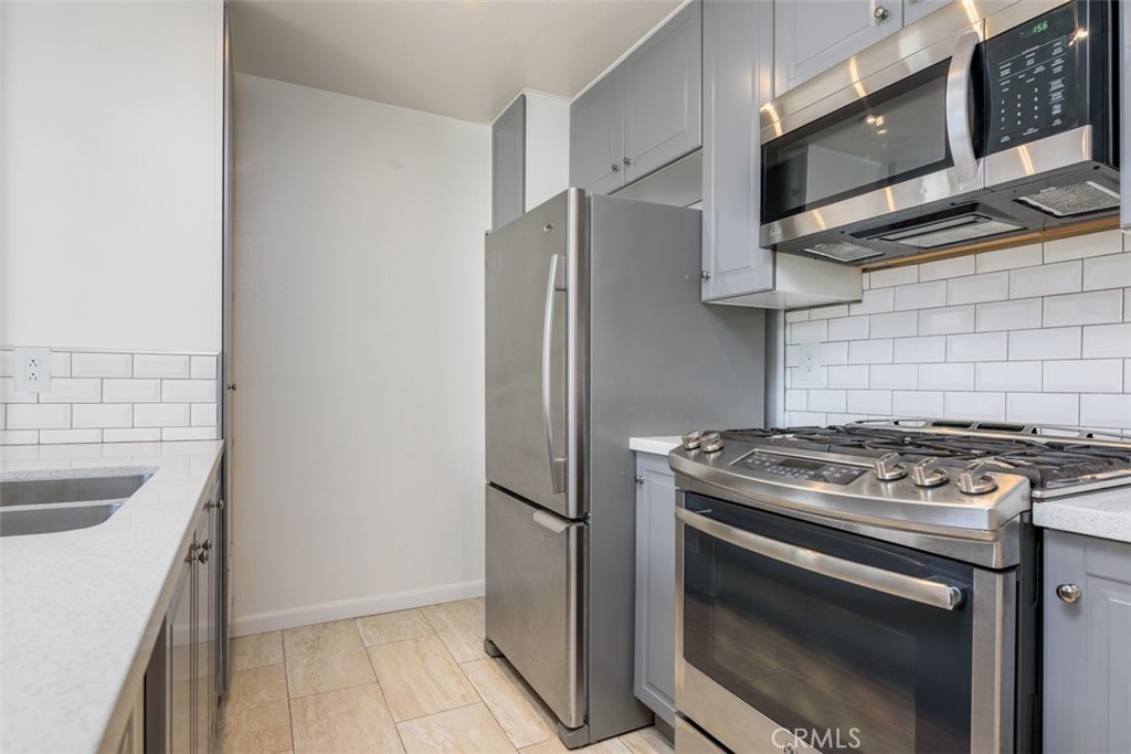 151 N Maple Street 210