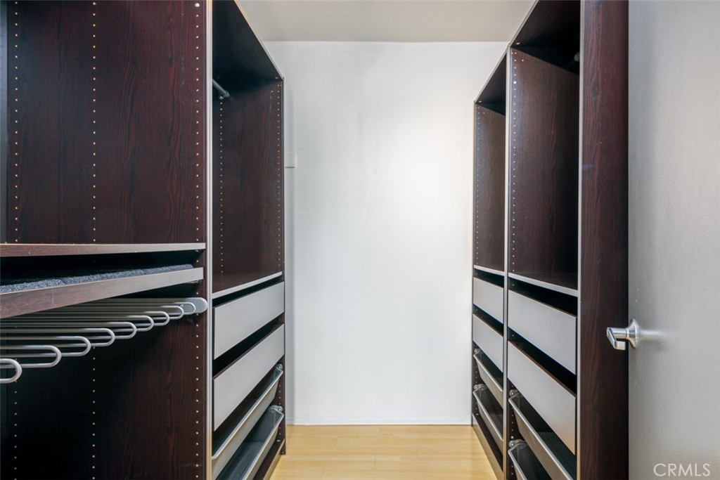 151 N Maple Street 210