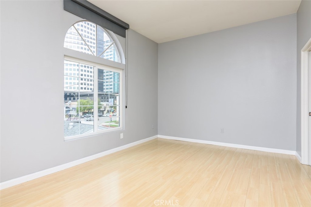 151 N Maple Street 210