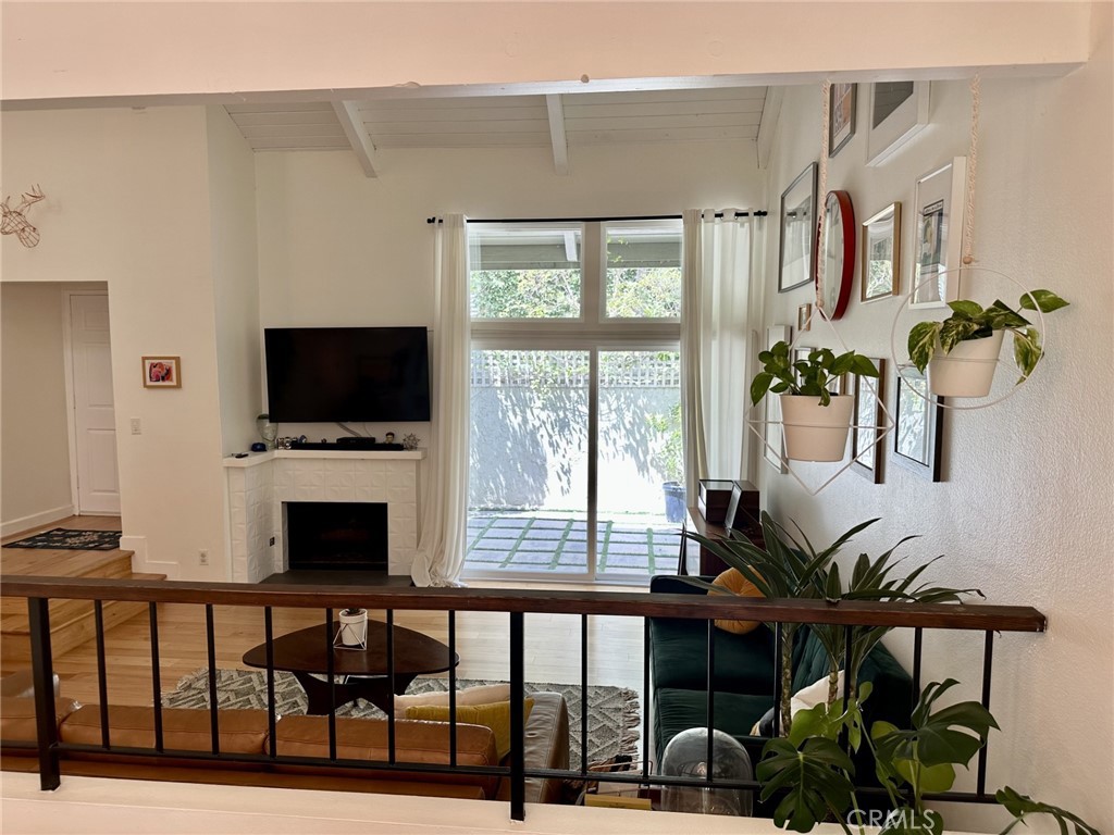 11738 Moorpark Street L