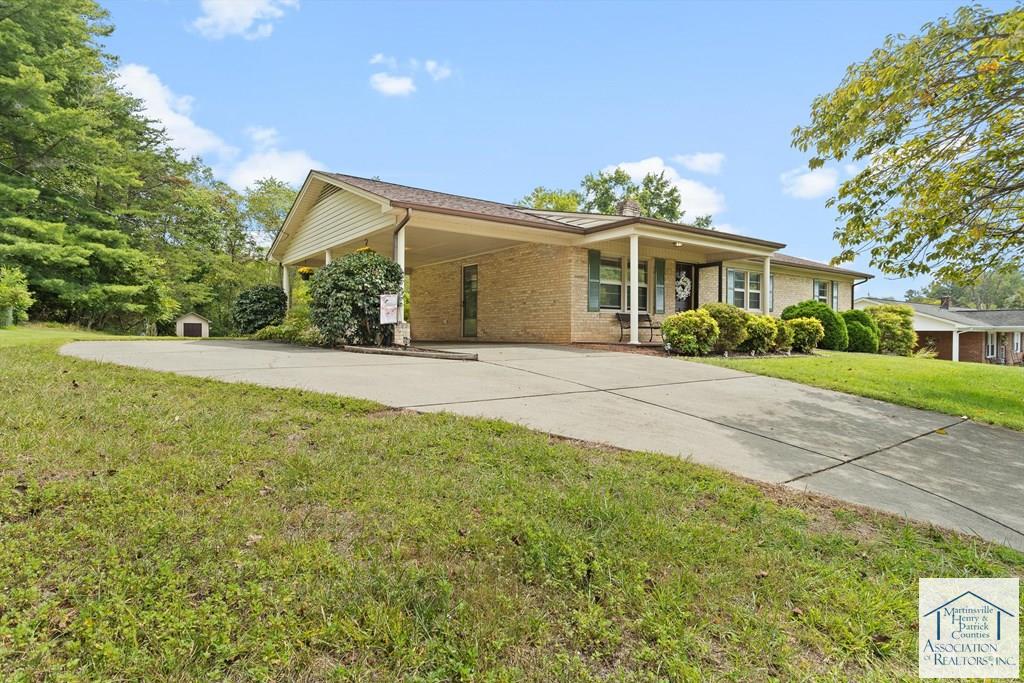 36 Lawless Dr