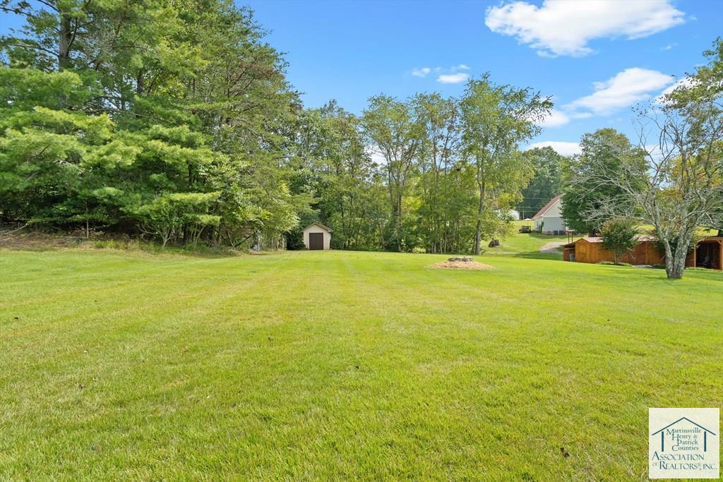 36 Lawless Dr