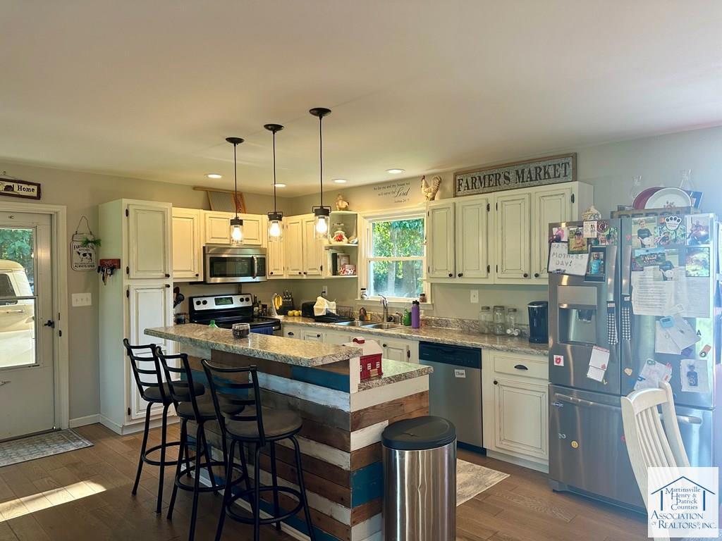 4160 Pleasant View Dr
