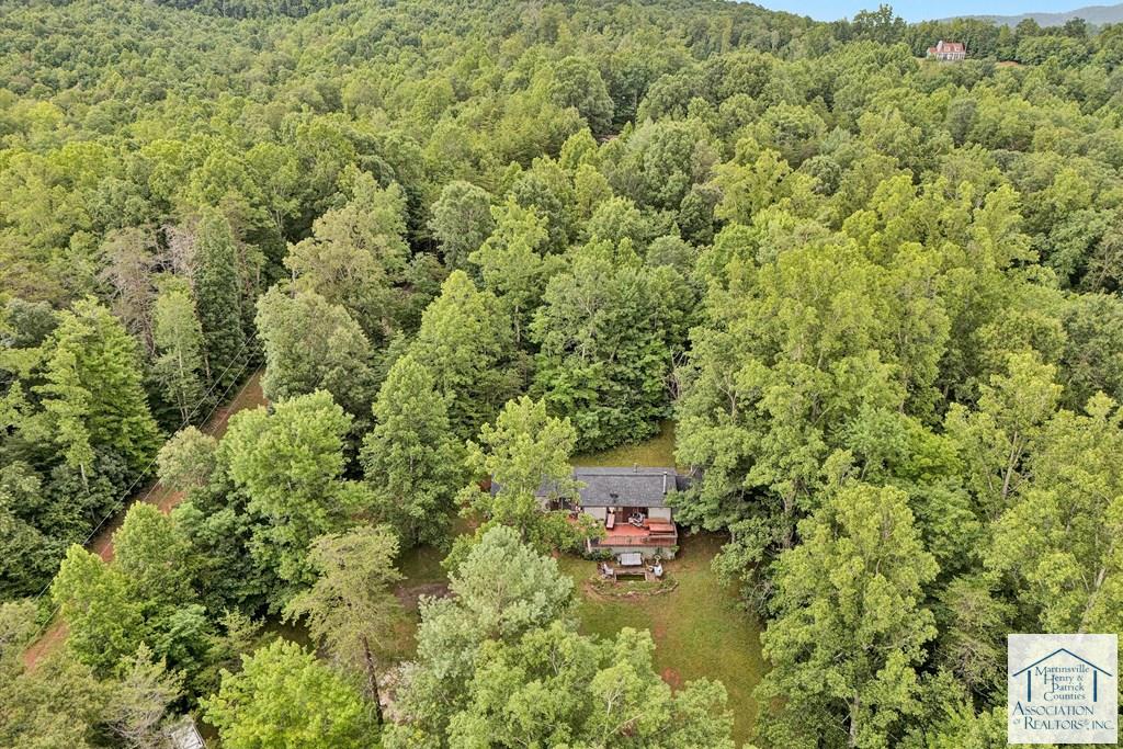 492 Stillwater Ln