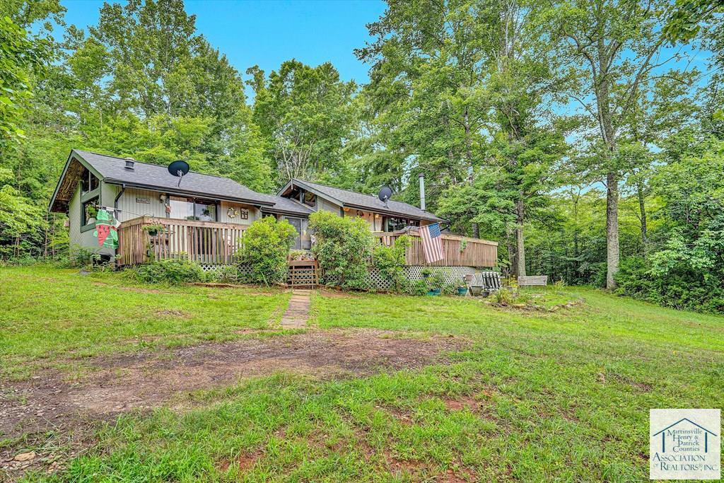 492 Stillwater Ln