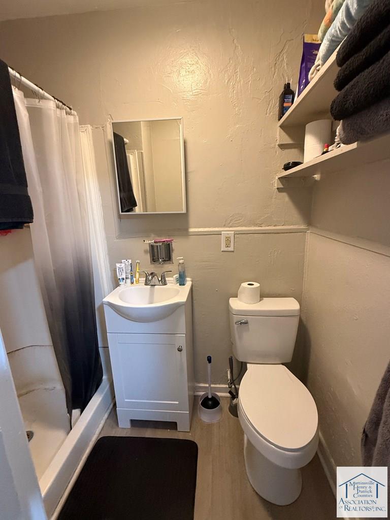 575 Colonial Hill Dr