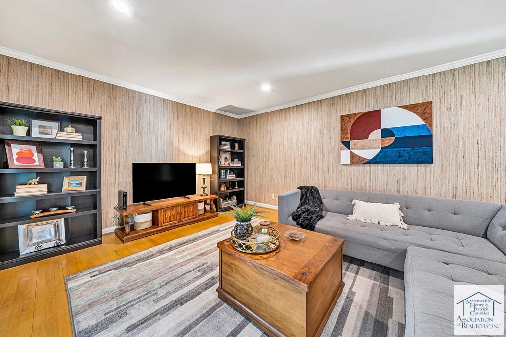 1503 Lakeview Trail