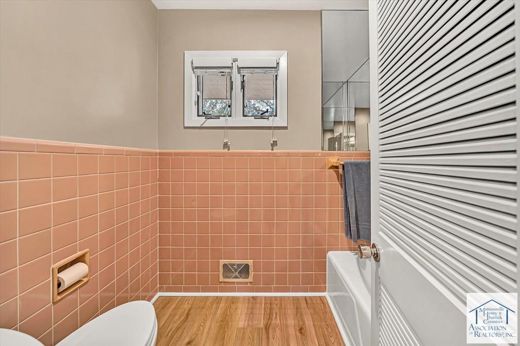 1503 Lakeview Trail