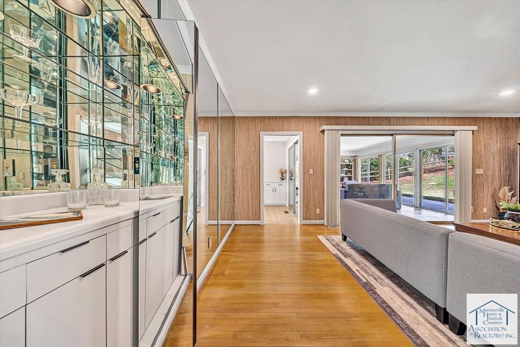 1503 Lakeview Trail
