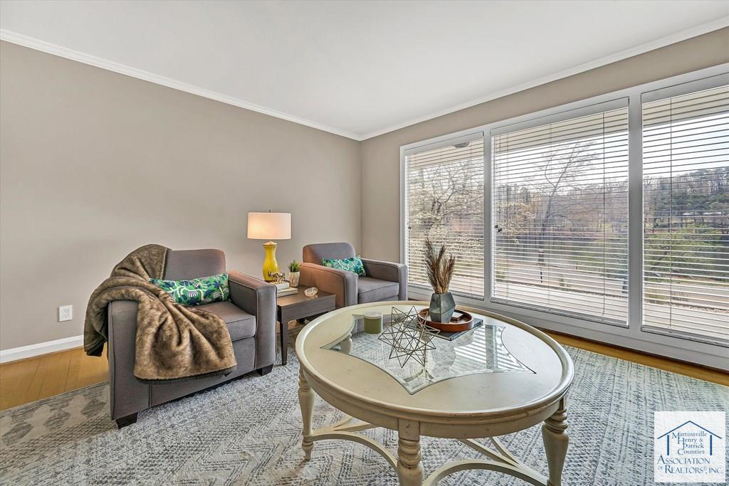 1503 Lakeview Trail