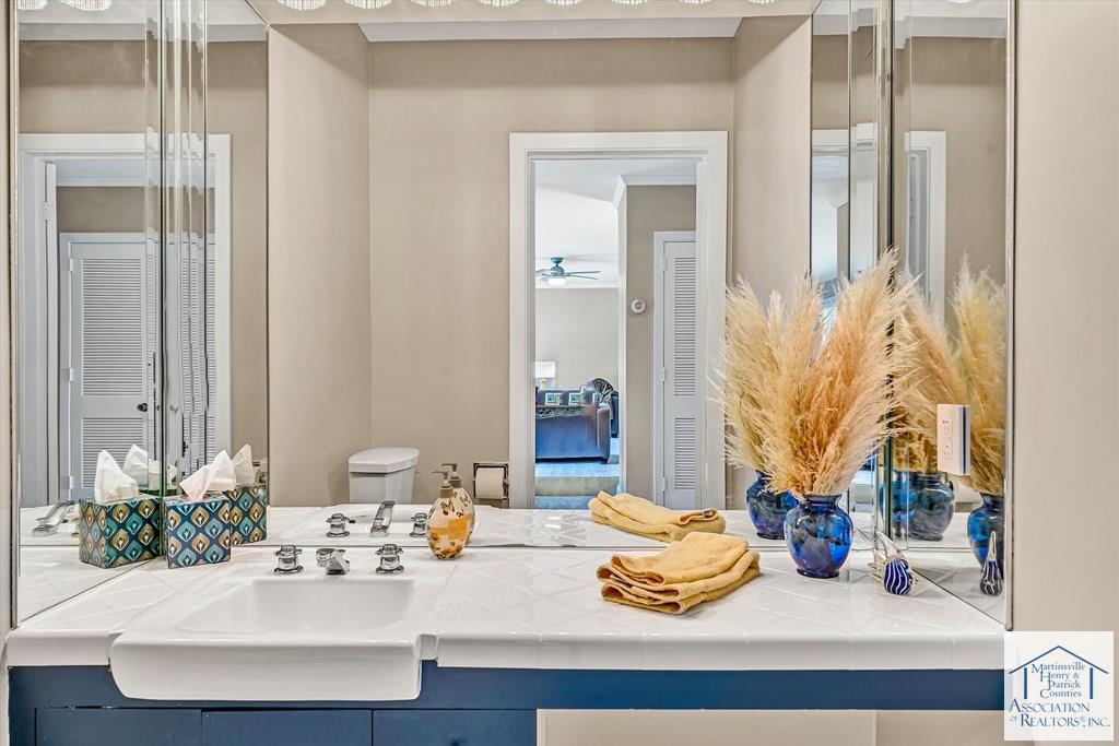 1503 Lakeview Trail