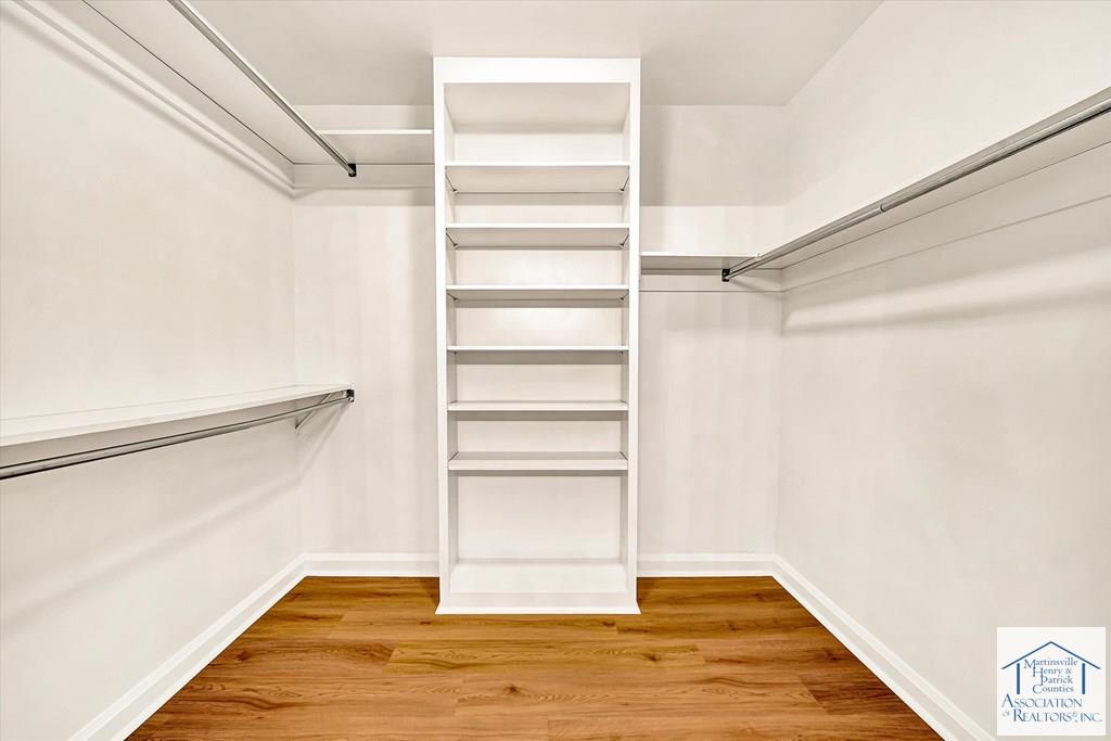 1503 Lakeview Trail