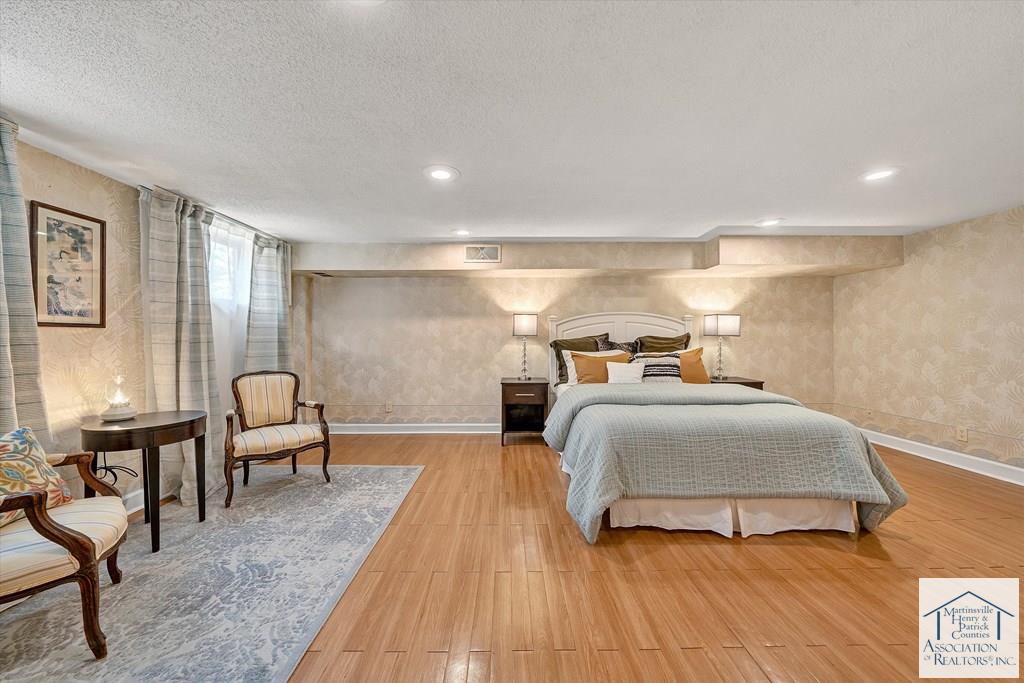 1503 Lakeview Trail