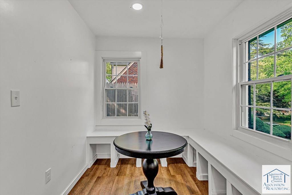 733 Craig Street