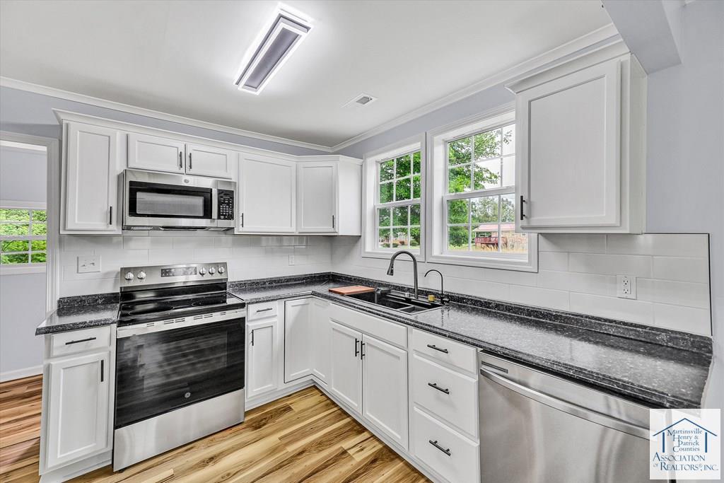 68 Booker Rd