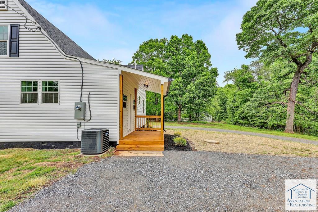 68 Booker Rd