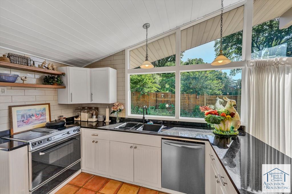 1515 Sam Lions Trail