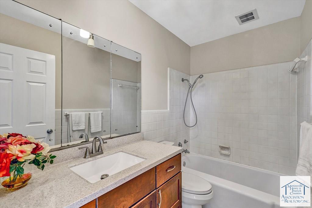 1515 Sam Lions Trail