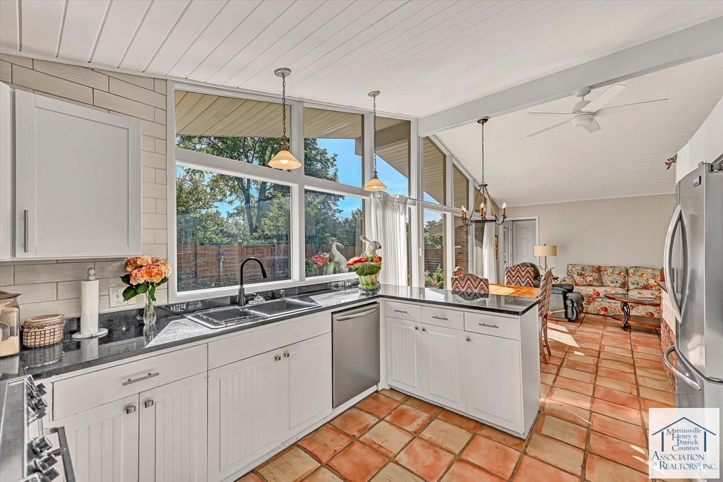 1515 Sam Lions Trail