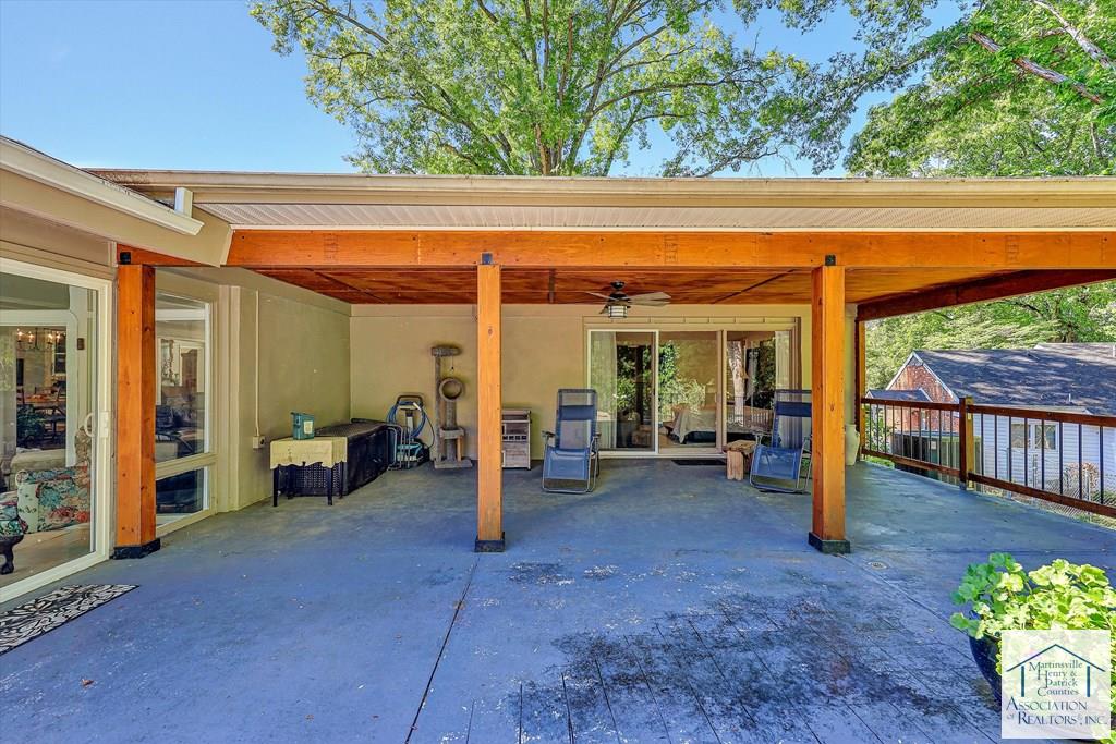 1515 Sam Lions Trail