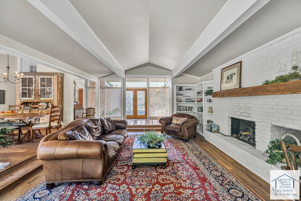 1515 Sam Lions Trail