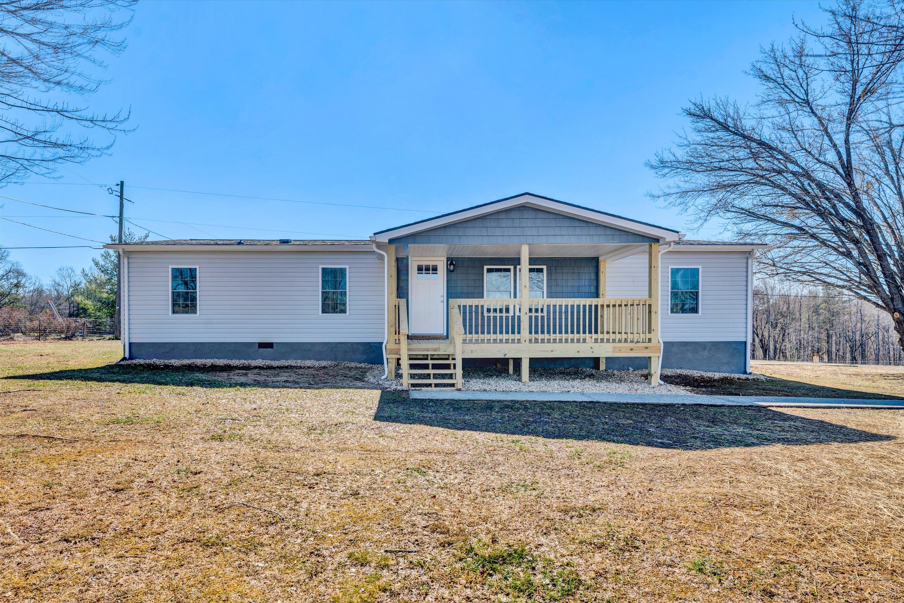 878 Colonial Tpke
