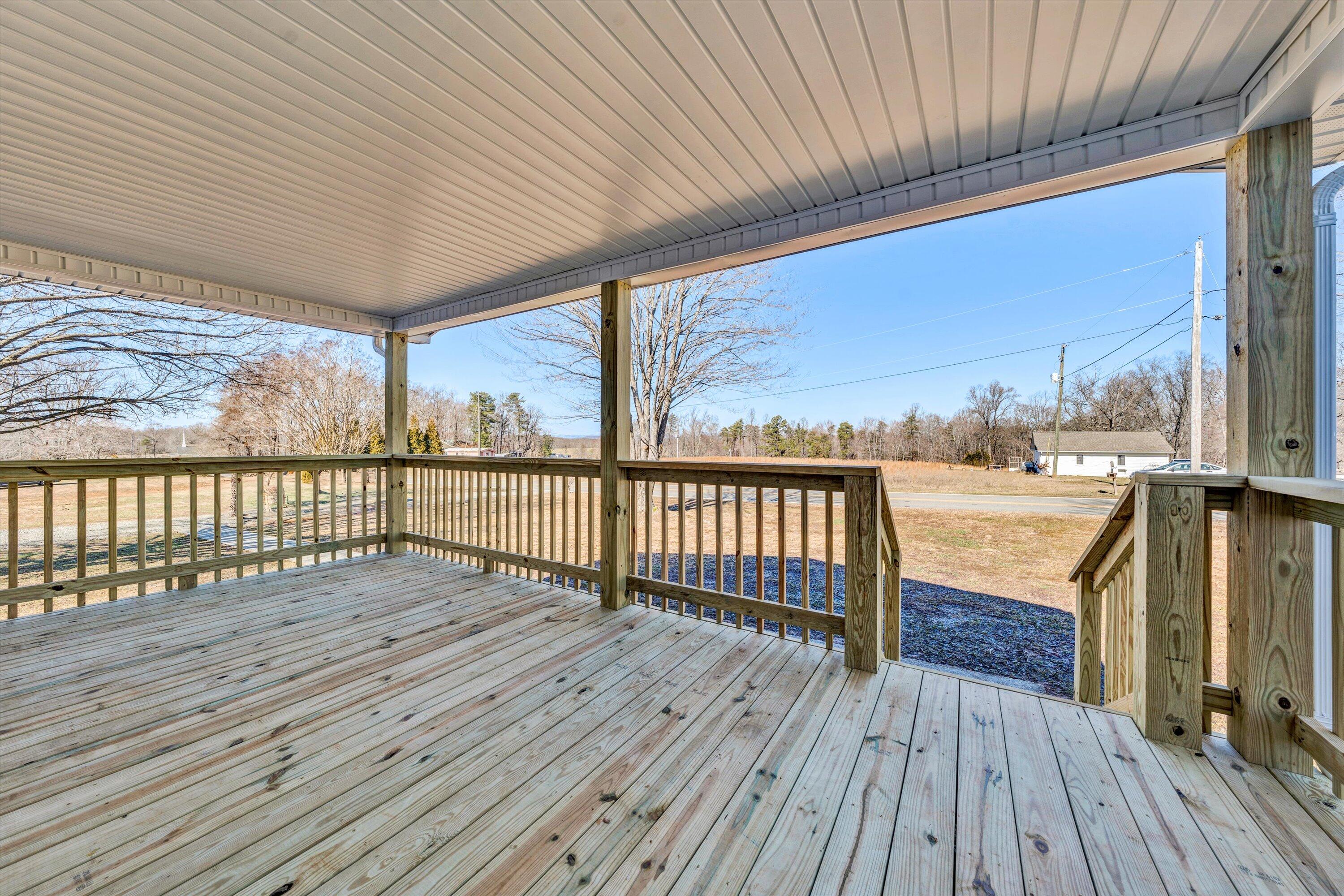 878 Colonial Tpke