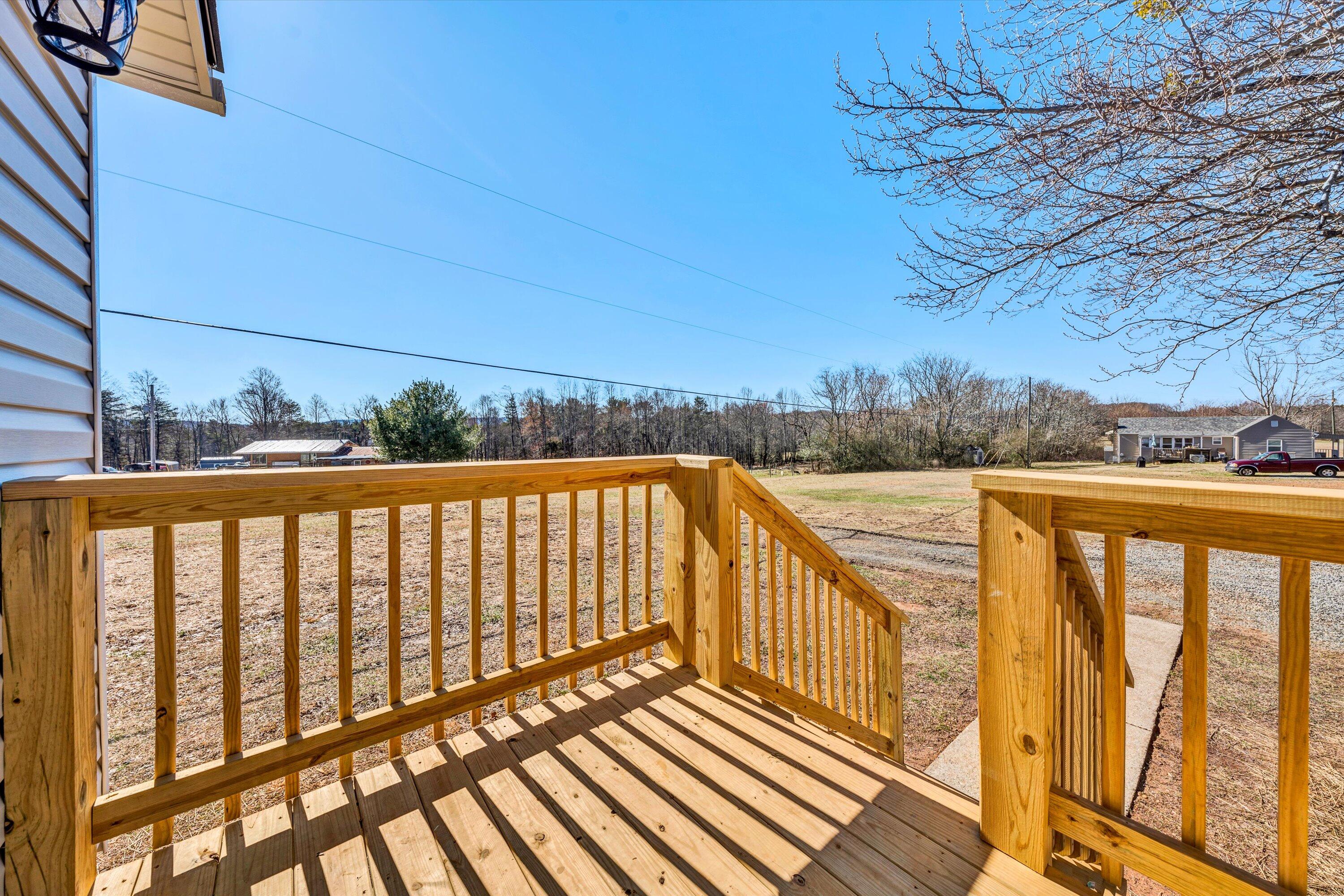 878 Colonial Tpke