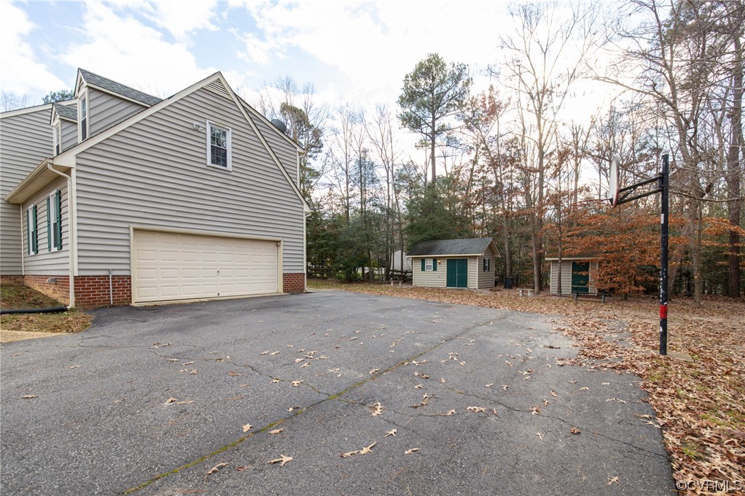 13111 Carters Way Rd