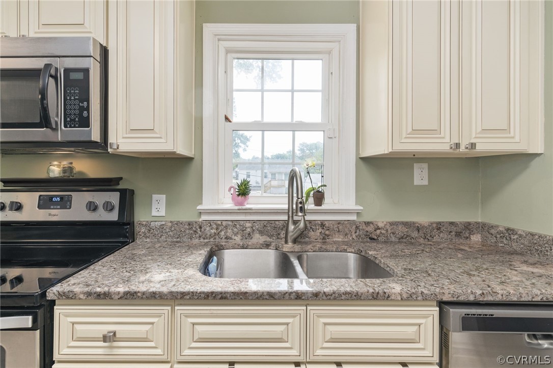 7617 Ponce De Leon Rd