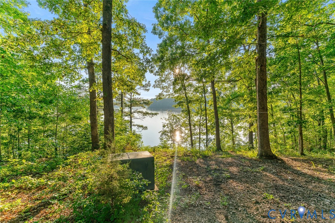 4914 Long Shadow Ter